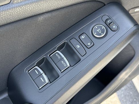 Used 2025 Honda Civic Sport image 16