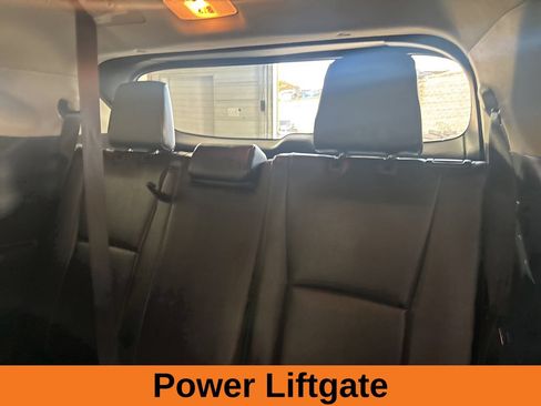 Used 2025 Toyota Highlander XLE AWD/4WD image 28