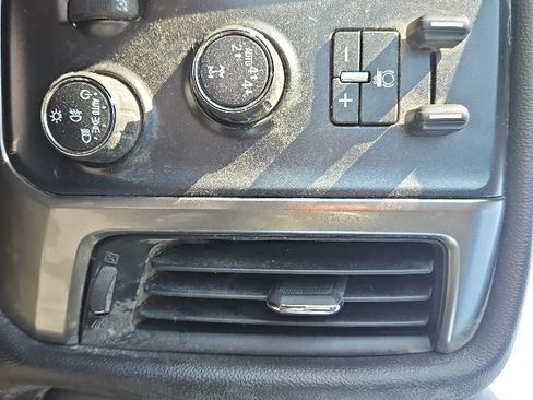 Used 2017 Chevrolet Silverado 1500 LT w/ All Star Edition AWD/4WD image 12