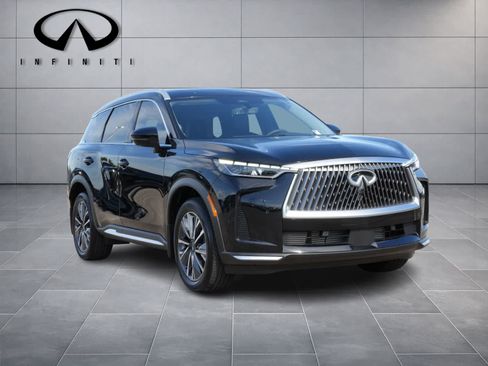 Certified 2026 INFINITI QX60 Luxe w/ Cargo Package FWD image 3