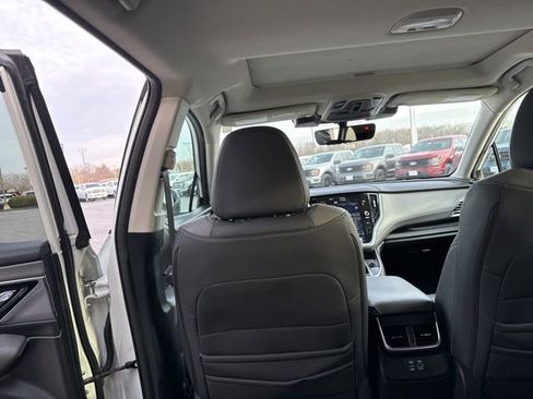 Used 2023 Subaru Outback Onyx Edition image 27