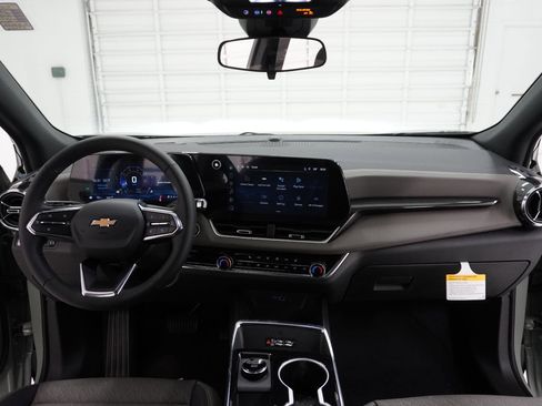 New 2026 Chevrolet Equinox LT w/ Convenience Package II image 36