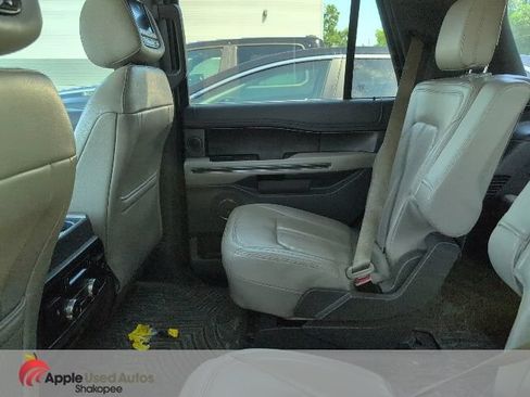 Used 2018 Ford Expedition Limited w/ Equipment Group 301A AWD/4WD image 5