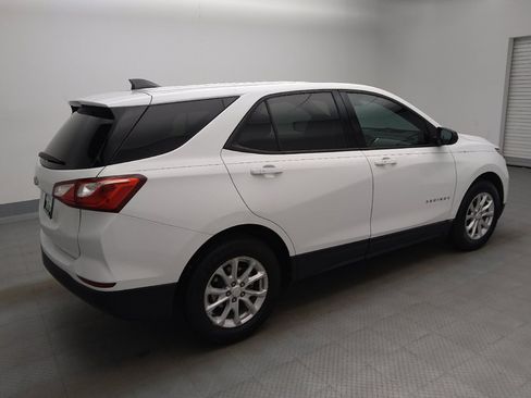 Used 2019 Chevrolet Equinox LS w/ LS Convenience Package FWD image 10