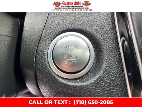 Used 2019 Mercedes-Benz GLC 300 4MATIC w/ Premium Package image 41