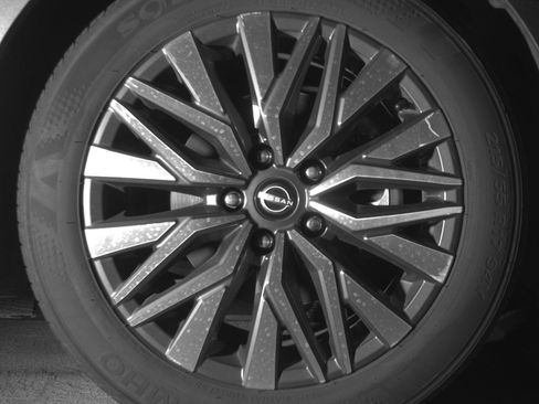 Used 2025 Nissan Altima 2.5 SV FWD image 13
