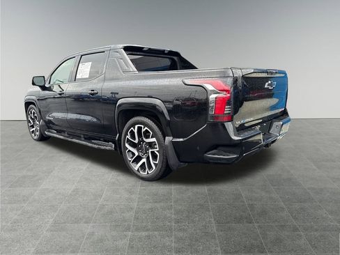 Used 2024 Chevrolet Silverado EV RST image 3