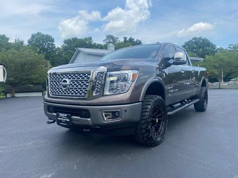 Used 2018 Nissan Titan Platinum Reserve w/ Platinum Utility Package AWD/4WD image 1