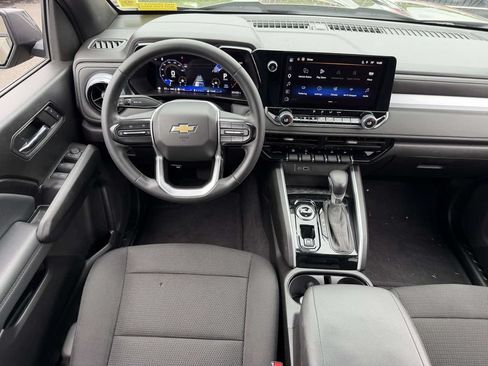Used 2024 Chevrolet Colorado LT w/ LT Convenience Package AWD/4WD image 19