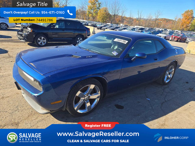 Used 2010 Dodge Challenger R/T RWD image 1