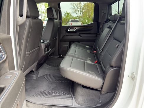 Used 2025 Chevrolet Silverado 1500 LT Trail Boss w/ Convenience Package II AWD/4WD image 44
