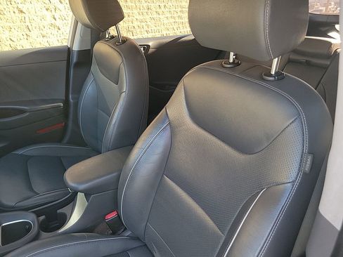 Used 2019 Hyundai Ioniq Limited image 18