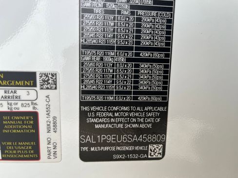 Used 2025 Land Rover Range Rover Sport SE image 22