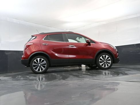 Used 2021 Buick Encore Preferred AWD/4WD image 24