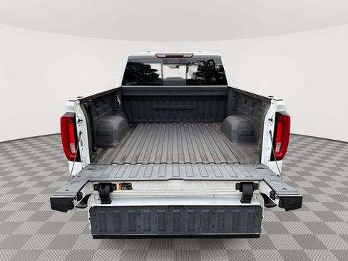 Used 2019 GMC Sierra 1500 Denali w/ Driver Alert Package II AWD/4WD image 4