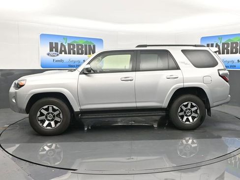 Used 2024 Toyota 4Runner TRD Off-Road image 2