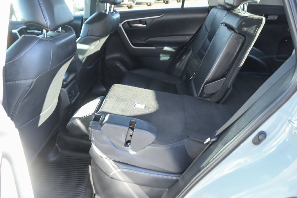 Used 2021 Toyota RAV4 XLE Premium AWD/4WD image 36