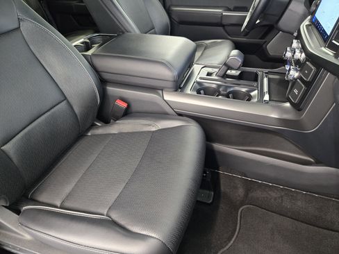 Used 2024 Ford F150 Lariat AWD/4WD image 13