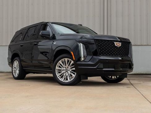 New 2026 Cadillac Escalade Luxury AWD/4WD image 1
