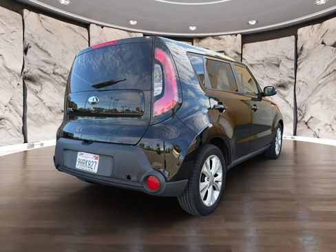 Used 2014 Kia Soul + image 6
