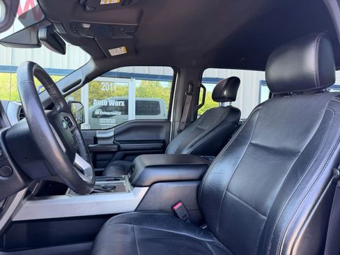 Used 2015 Ford F150 Lariat w/ Equipment Group 502A Luxury AWD/4WD image 11
