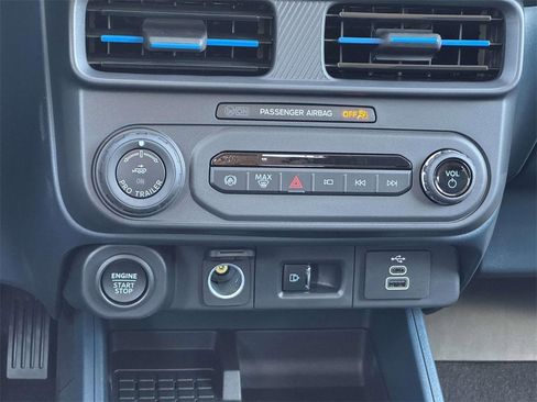 New 2025 Ford Maverick Lobo image 6