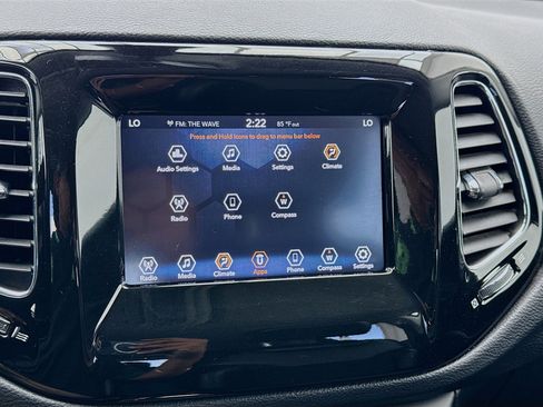 Used 2019 Jeep Compass Altitude image 9