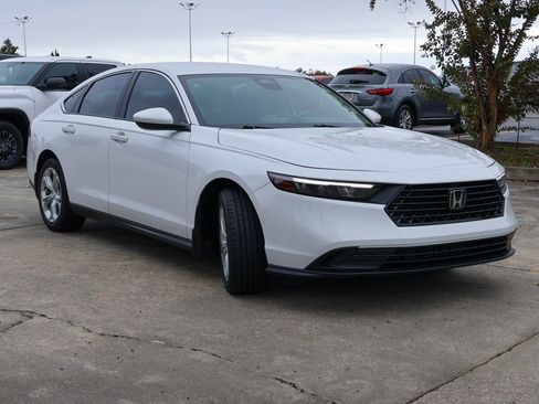 Used 2023 Honda Accord LX image 21