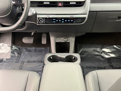 Certified 2024 Hyundai Ioniq 5 Limited image 11