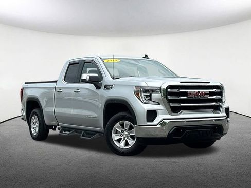 Used 2019 GMC Sierra 1500 SLE w/ SLE Value Package AWD/4WD image 2