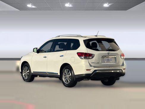 Used 2014 Nissan Pathfinder SL w/ Cargo Package image 3