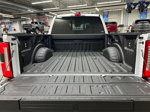New 2026 Ford F350 XLT w/ XLT Premium Package AWD/4WD image 30