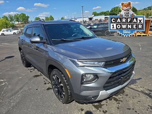 Used 2021 Chevrolet TrailBlazer LT w/ Convenience Package AWD/4WD image 1