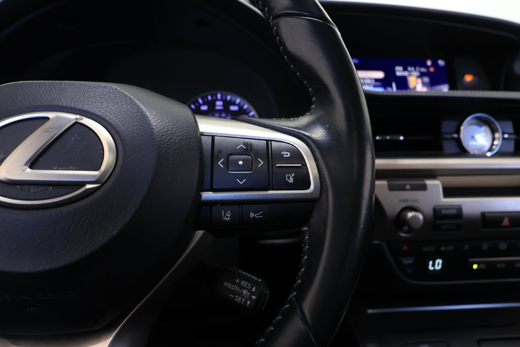Used 2017 Lexus ES 350 w/ Accessory Package 2 FWD image 25