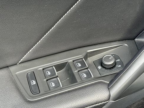Used 2024 Volkswagen Tiguan Wolfsburg Edition FWD image 11