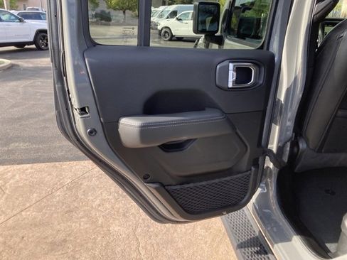 Used 2022 Jeep Wrangler Unlimited Sahara w/ Safety Group image 21