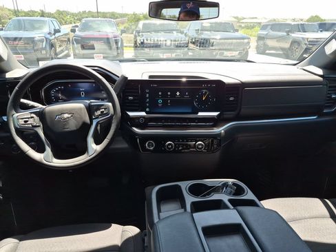 Used 2022 Chevrolet Silverado 1500 RST RWD image 32
