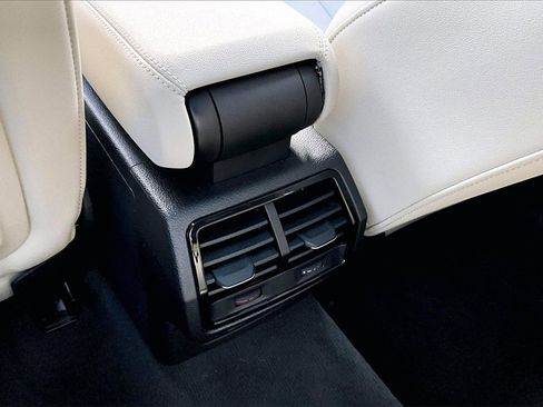 Used 2025 Audi Q3 2.0T Premium Plus w/ Premium Plus Package image 10