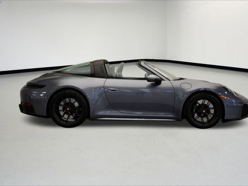 Used 2025 Porsche 911 Targa 4 GTS image 16