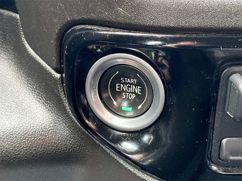 Used 2024 Chevrolet Silverado 2500 LT image 27