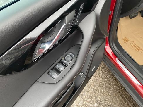 Used 2023 Chevrolet Blazer Premier w/ Driver Confidence II Package image 10