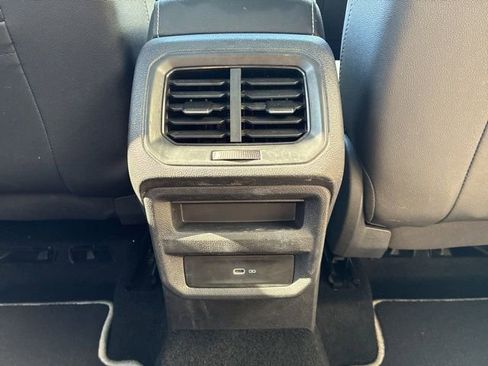 Used 2023 Volkswagen Taos SEL AWD/4WD image 14