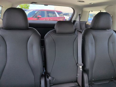 New 2026 Kia Carnival SX Prestige FWD image 8