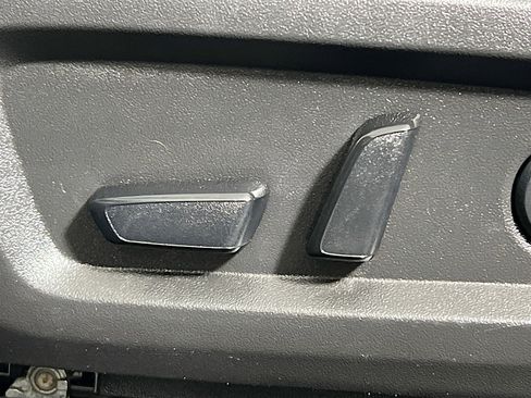 Used 2023 Mitsubishi Outlander SE image 13