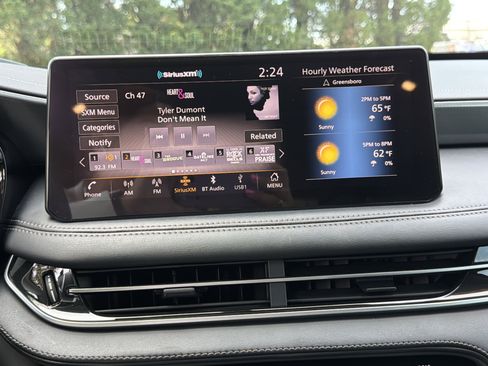 Certified 2025 INFINITI QX60 Luxe w/ Vision Package image 13