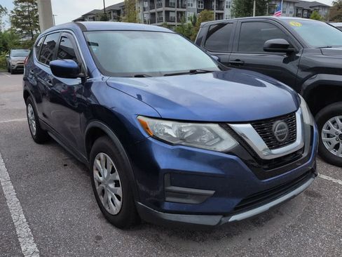 Used 2018 Nissan Rogue S FWD image 4