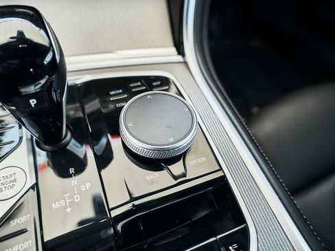 Used 2025 BMW 840i Convertible RWD image 31