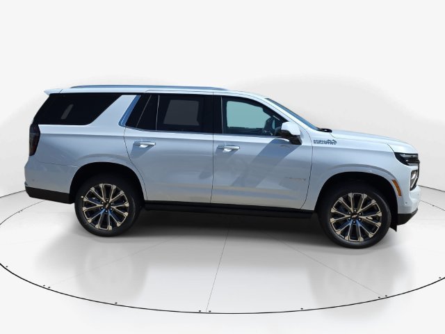 New 2027 Chevrolet Tahoe High Country AWD/4WD image 2