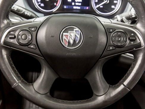 Used 2020 Buick Enclave Essence w/ Sound and Sites Package image 25