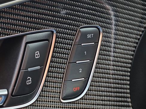 Used 2018 Audi RS 7 w/ Driver Assistance Package image 25